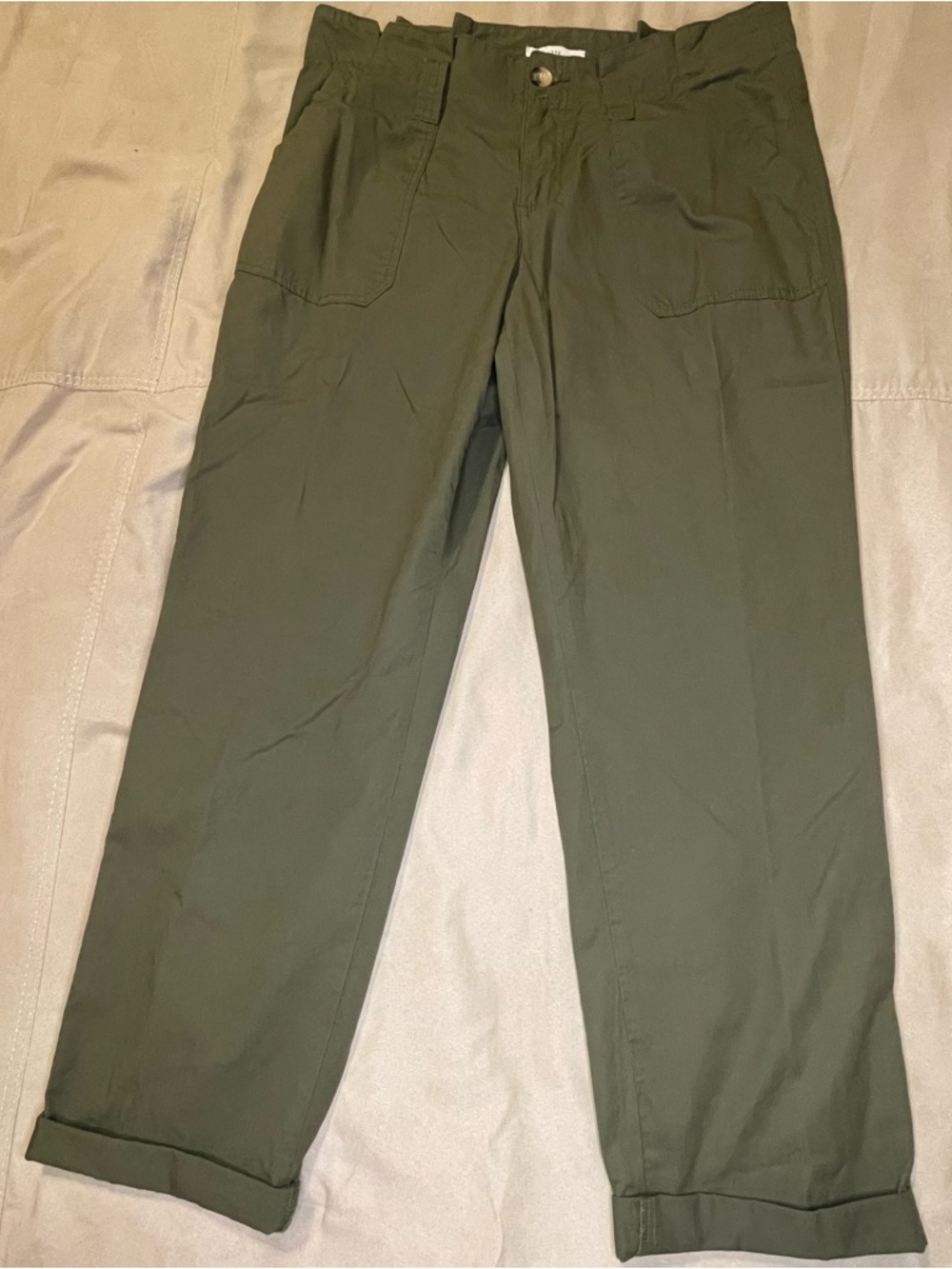NWT Cato J/M Sportswear Womens 12 Cropped Capri Pants Olive Green Cuffs Hirise